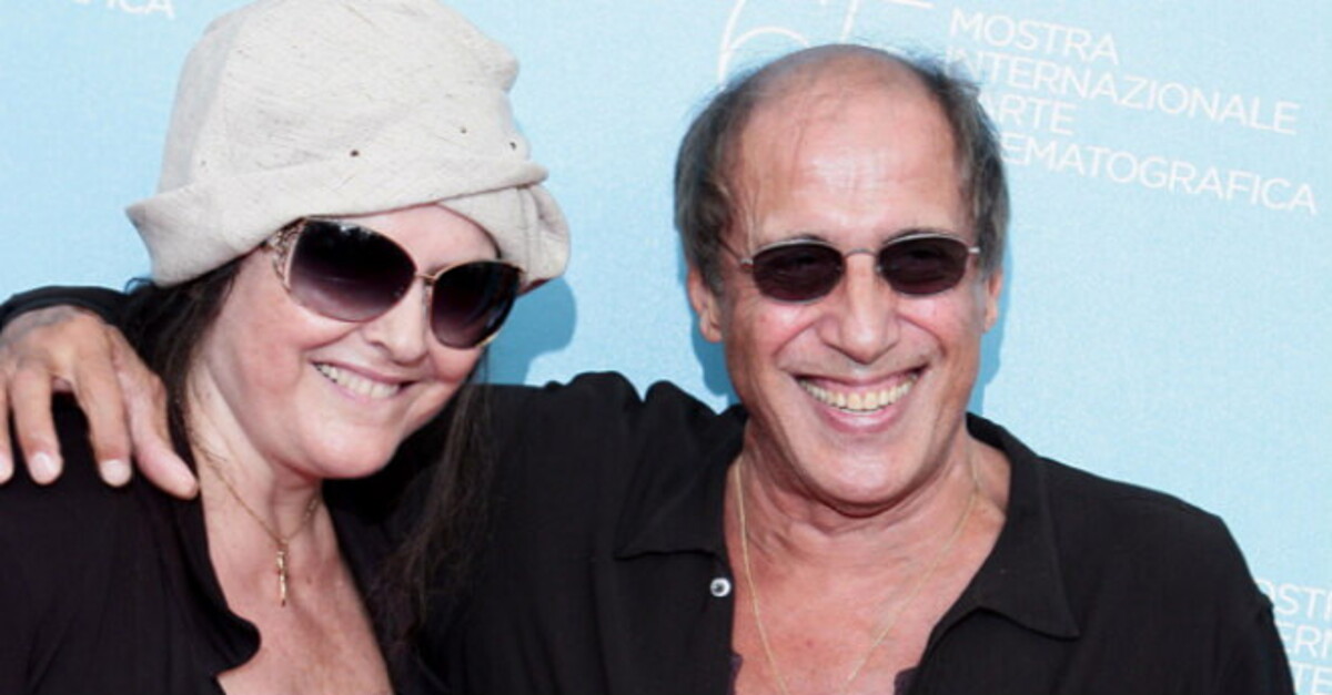 Клаудия мори и адриано челентано сейчас. Челентано семья. Жена челентано клаудия мути. Клаудия мори и адриано. Жена челентано клаудия мори.