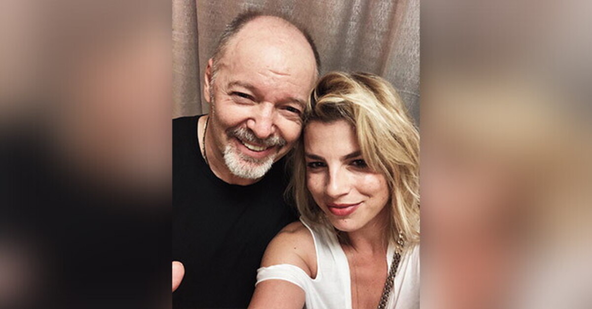 News RadioItaliaVasco Rossi a Roma ecco il selfie con Emma, che nel concerto si scatena