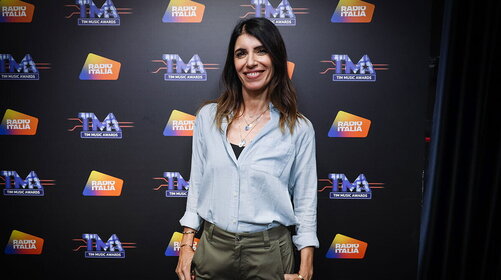 Giorgia in abito da sposa nel video di “Golpe”: il nuovo singolo esce venerdì