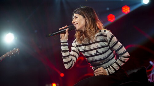 Giorgia conquista la classifica radio con “Golpe”