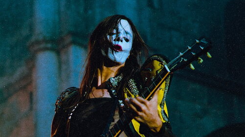 “Notte di Natale”: la prima canzone di Natale di Lucio Corsi su Radio Italia