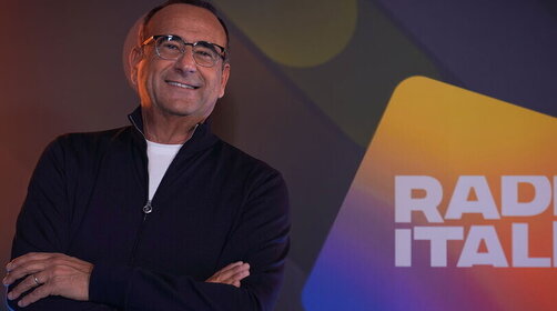 Carlo Conti annuncia i cantanti del Festival di Sanremo 2026