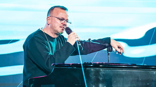 Gigi D'Alessio, "Nuje": l'album che parla di amore, vita vera e tutti noi