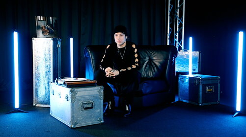 Irama, la sua “Antologia della Vita e della Morte” arriva su Radio Italia Tv