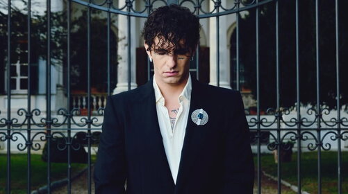 Achille Lauro: l'anteprima di "Comuni Immortali" allo Stadio Romeo Neri di Rimini