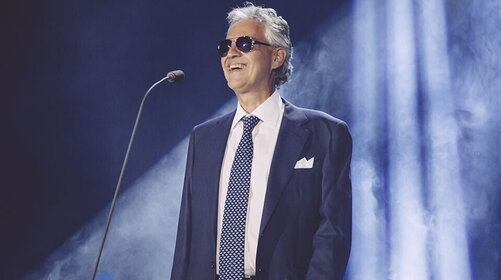 Andrea Bocelli a San Siro per la Cerimonia di Apertura dei Giochi Olimpici