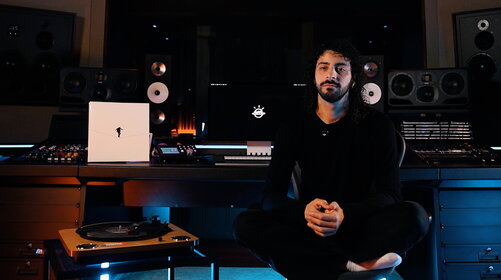 Charlie Charles: la sua “bella confusione” arriva anche su Radio Italia TV