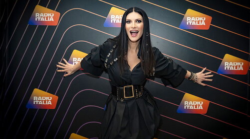 Laura Pausini: "Io canto 2" e la telefonata di Pippo Baudo prima di Sanremo