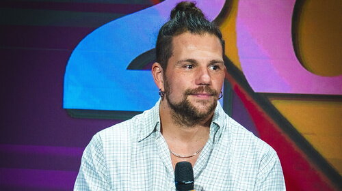 Enrico Nigiotti: quella prima volta su un vecchio materasso è vera