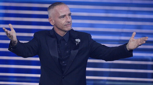 Adesso Tu. Eros Ramazzotti giganteggia a Sanremo 2026
