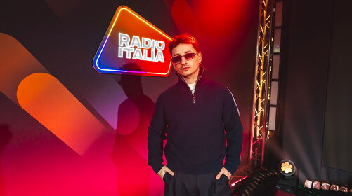 Nayt: prima di esibirsi scalda il corpo e... medita