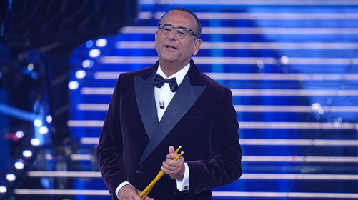 Carlo Conti: "Curioso di chi vincerà Sanremo 2026. Il futuro? Potrei anche restare"