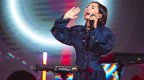 Serena Brancale: le 16 tracce dell’album “Sacro”. C’è un feat. con Sayf