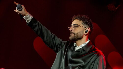 Rocco Hunt invita tutti a colazione e presenta il suo nuovo album