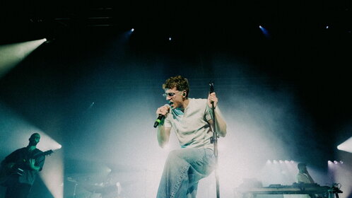 Tredici Pietro all'Alcatraz di Milano: una vera festa hip hop con tanti amici