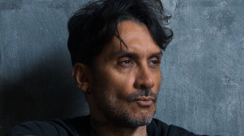  Fabrizio Moro sul palco anche in estate: tutte le nuove date del tour 