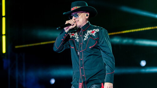 Con J-Ax, a RADIO ITALIA LIVE - IL CONCERTO si balla anche il country!