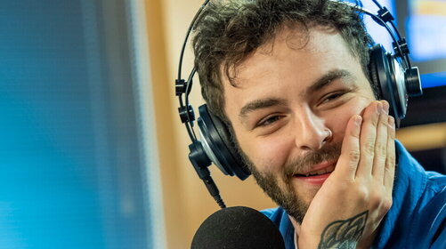 Anche Lorenzo Fragola a spingere le Azzurre verso il Mondiale