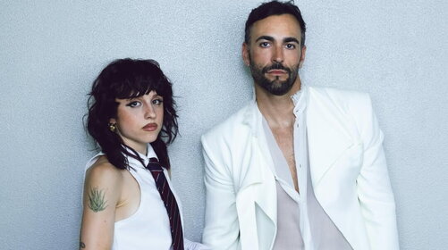 Angelina Mango e Marco Mengoni: intesa e complicità nel video di “Canto d'amore”