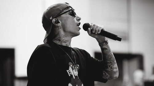 Ultimo: la lettera e la dedica a se stesso nel giorno di uscita del nuovo album
