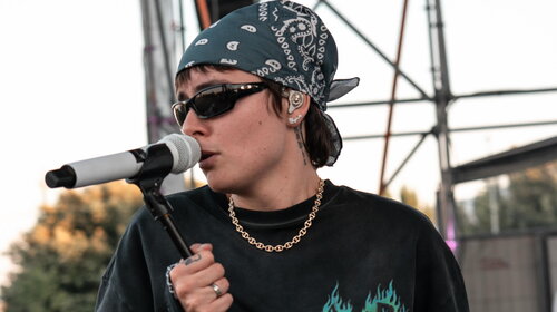 Madame, è disincanto anche sul palco: tutte le emozioni del live a Legnano