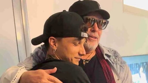 Ultimo scrive a Vasco: “Ho comprato anche io il biglietto per il 2027”