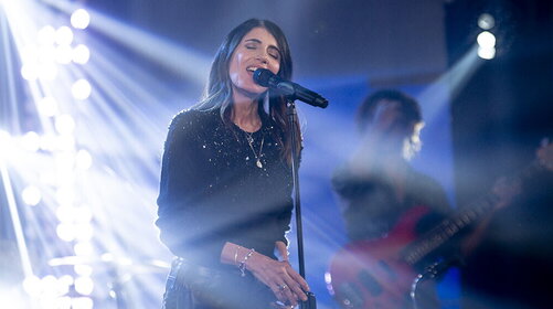 Giorgia: al concerto di Vigevano, c'è stata anche la sua incoronazione - IL VIDEO