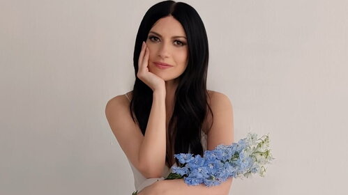 Laura Pausini posta una data misteriosa: cosa accadrà il 7 agosto?