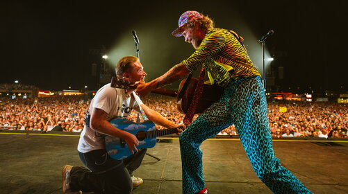 Jova Summer Party, la festa è iniziata: anche Alfa alla prima di Jovanotti