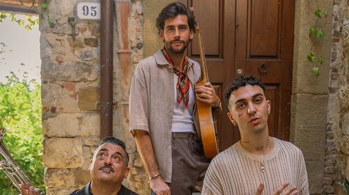 Welo, Alvaro Soler e Roy Paci insieme con "Il sole"