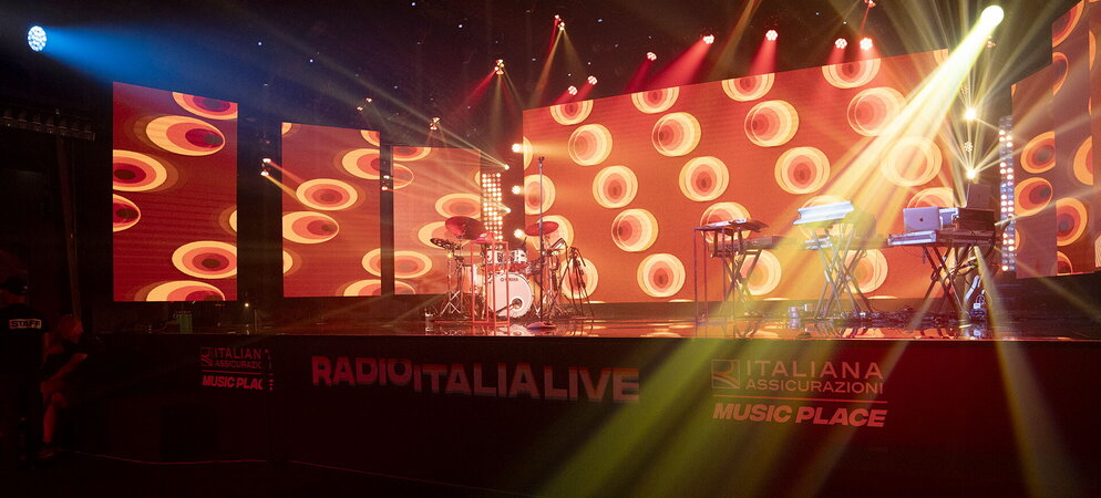 <a href="http:///radioitalialive">RADIO ITALIA LIVE</a>
