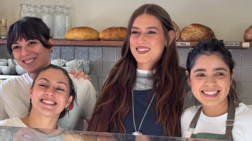 Gaia diventa barista per presentare "Senz'Allegria"