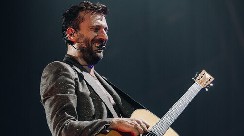 Altro che “Amateur”: Cesare Cremonini si conferma il re delle classifiche